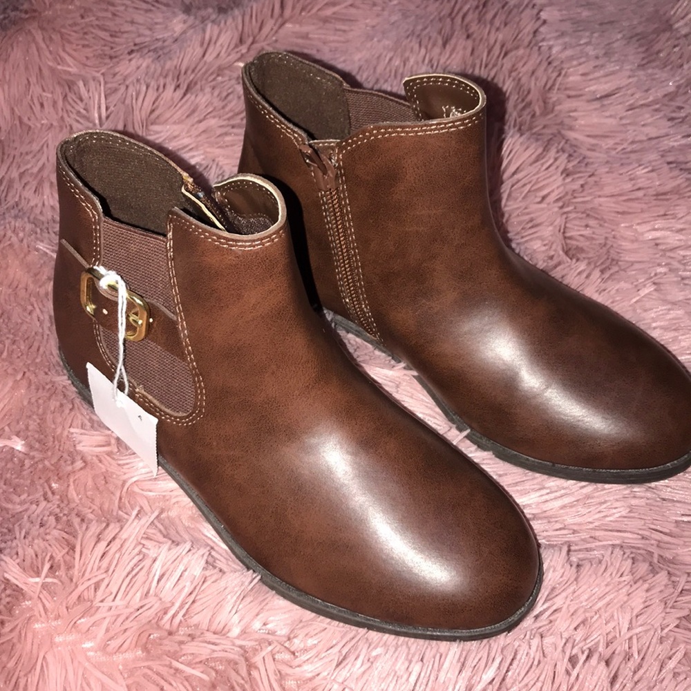 Girls Boots